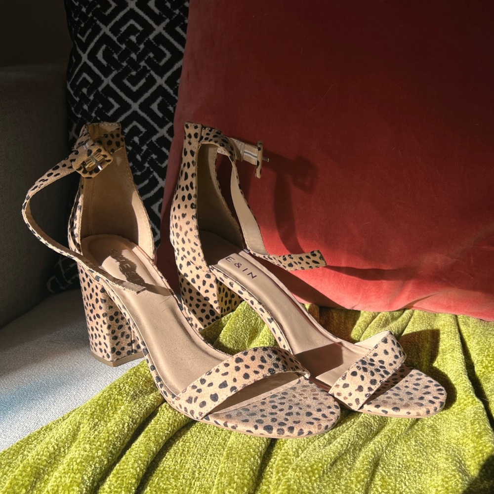 SHEIN Leopard Pebble Print Heels -SZ 11